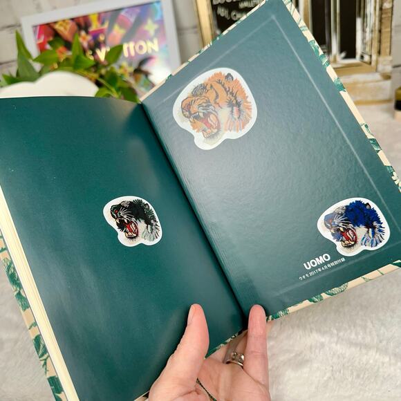 GUCCI Floral Writing Notebook BRAND NEW Great gift item! - Picture 6 of 9